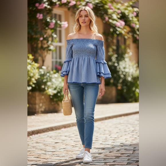 American Eagle Outfitters Tops - AMERICAN EAGLE OUTFITTERS top striped ruffled bell sleeve SZ XS NWOT